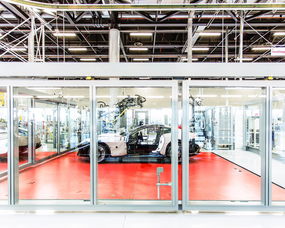 探訪法拉利制造廠 在尊貴稀缺與泥地打樁機(jī)之間